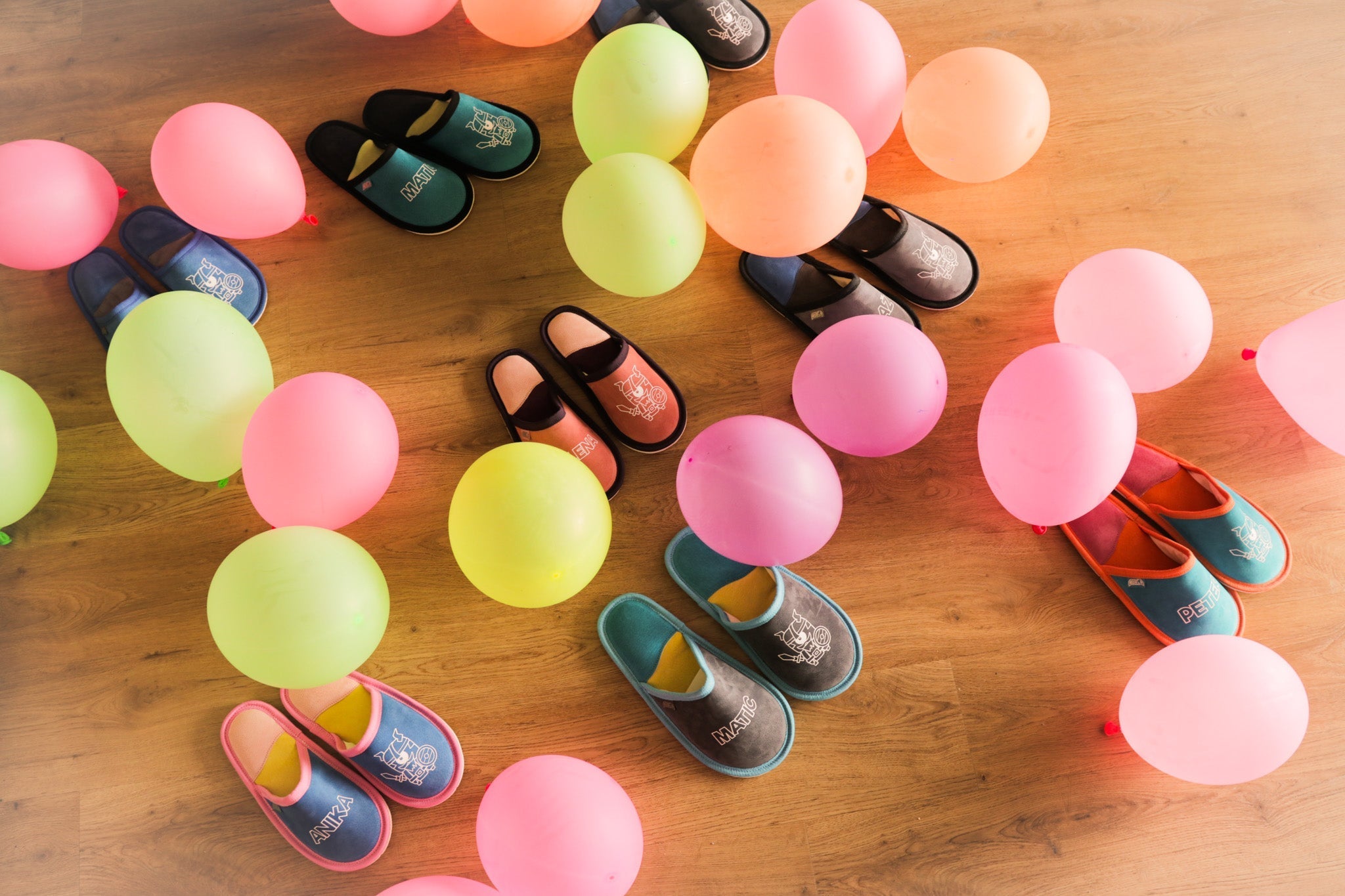 Usnjeni copati kot poslovno darilo