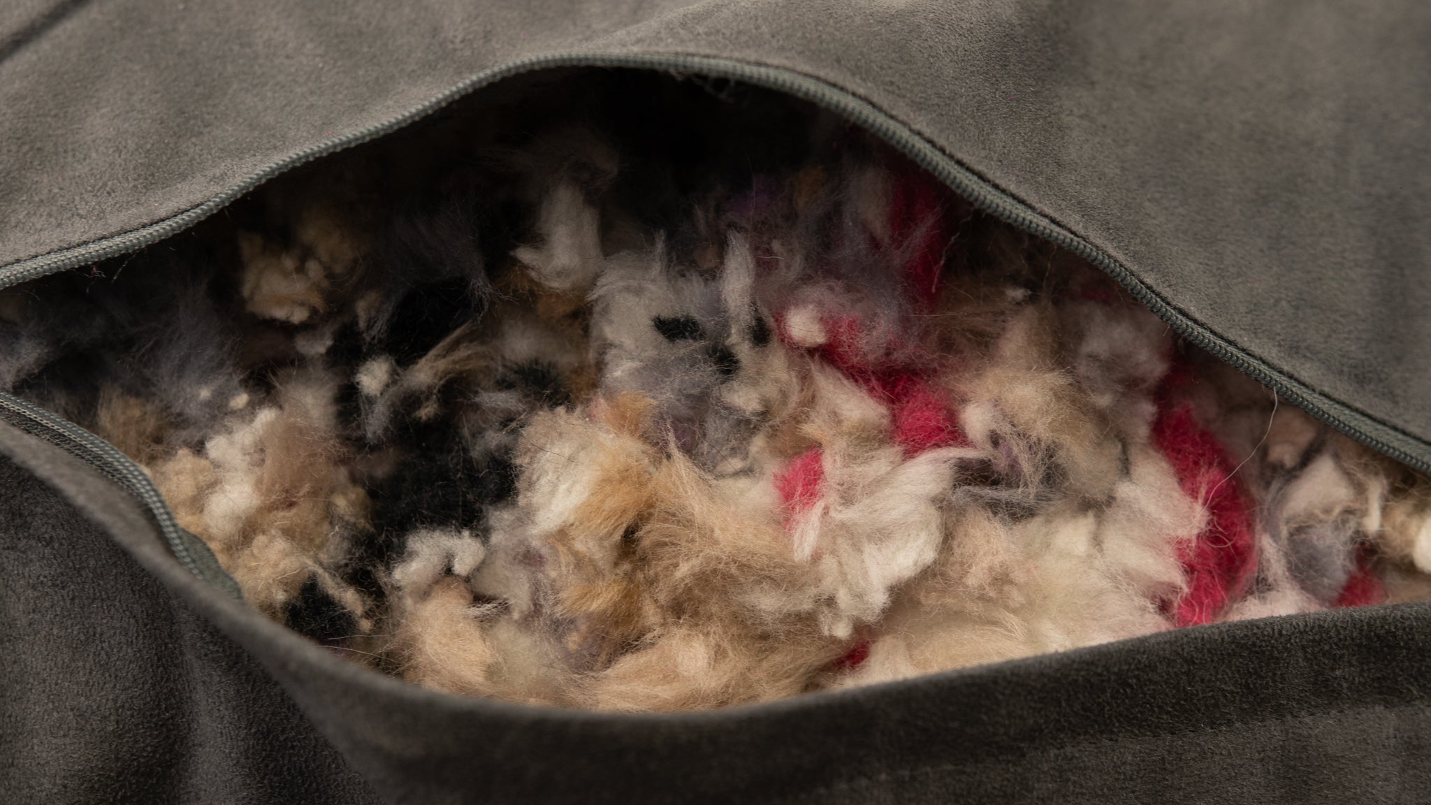 Krznena prevleka za vzglavnik - Svetlo siva