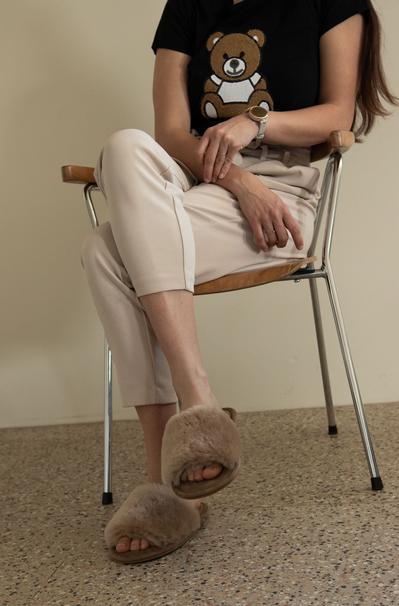 Trendni usnjeni natikači spedaj odprti