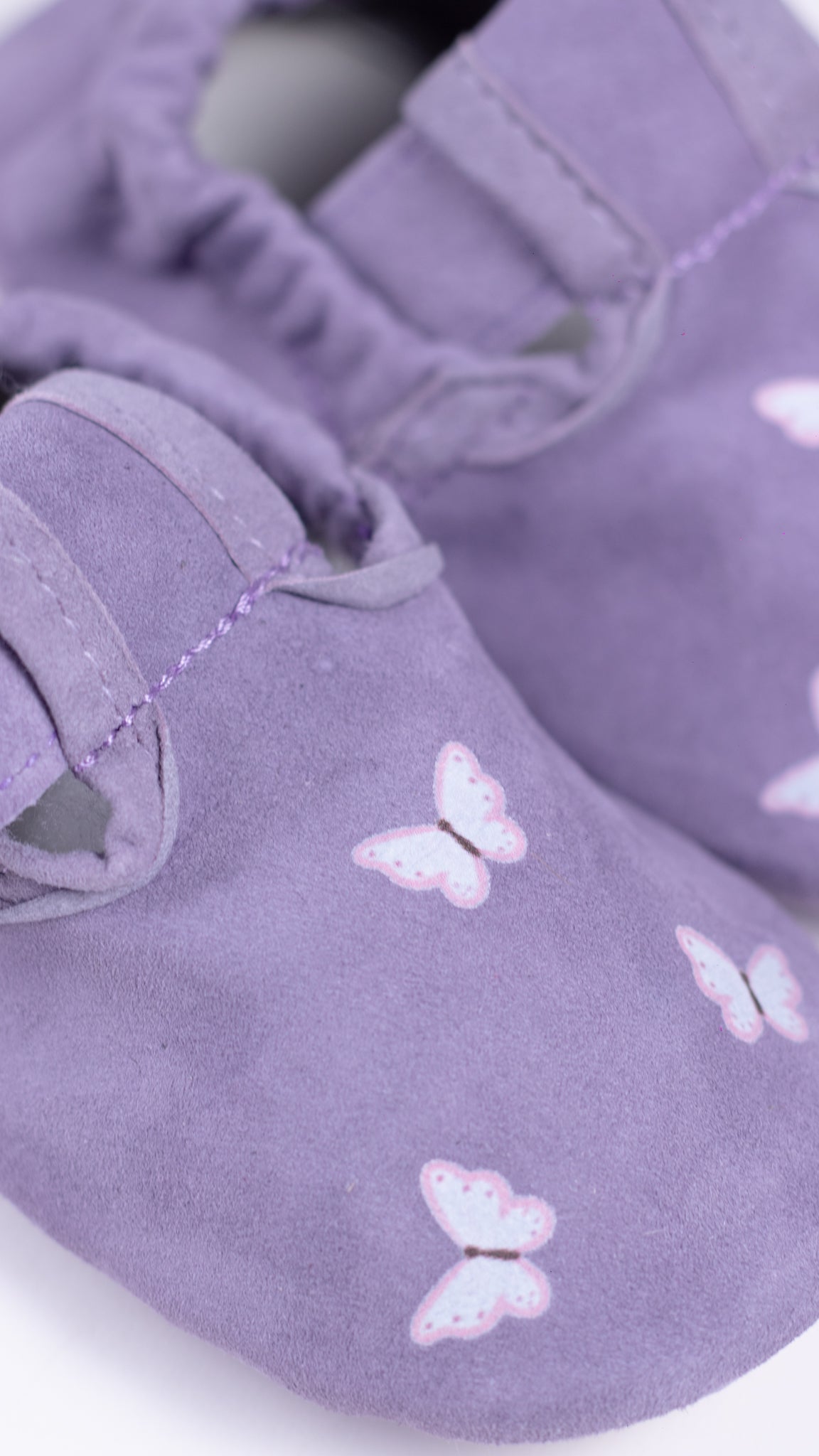 otroški copati iz naravnega usnja