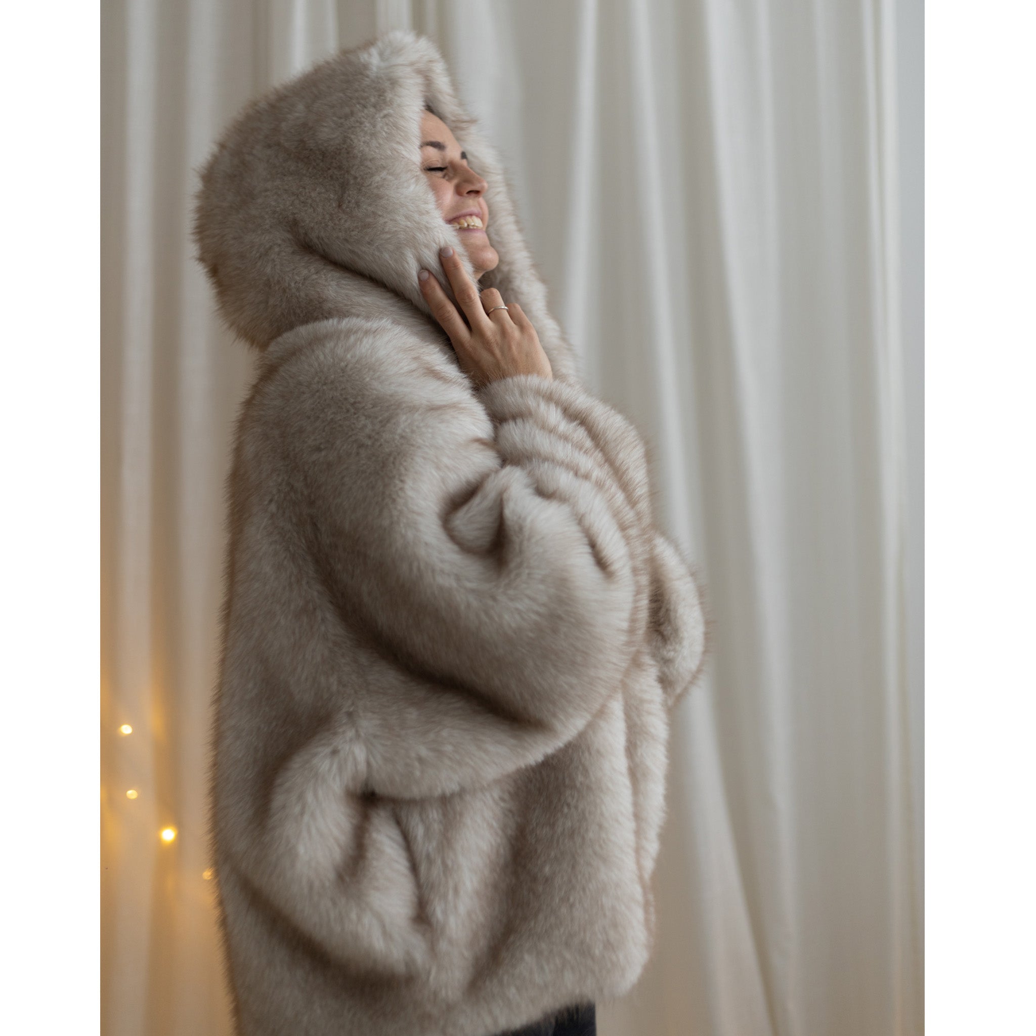 Mehka jakna iz umetnega krzna